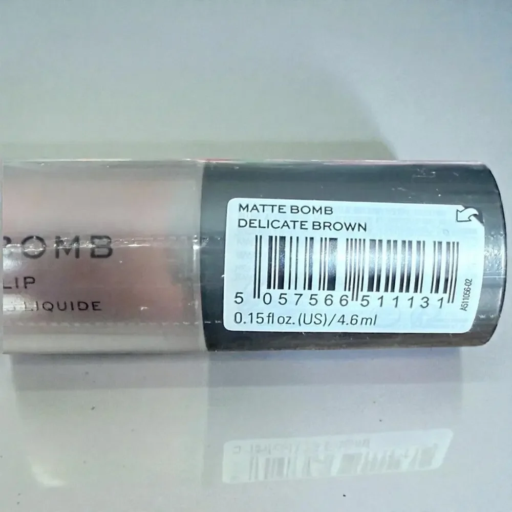 Makeup Revolution Matte Bomb Creamy Velvet Finish Liquid Lipstick Delicate Brown